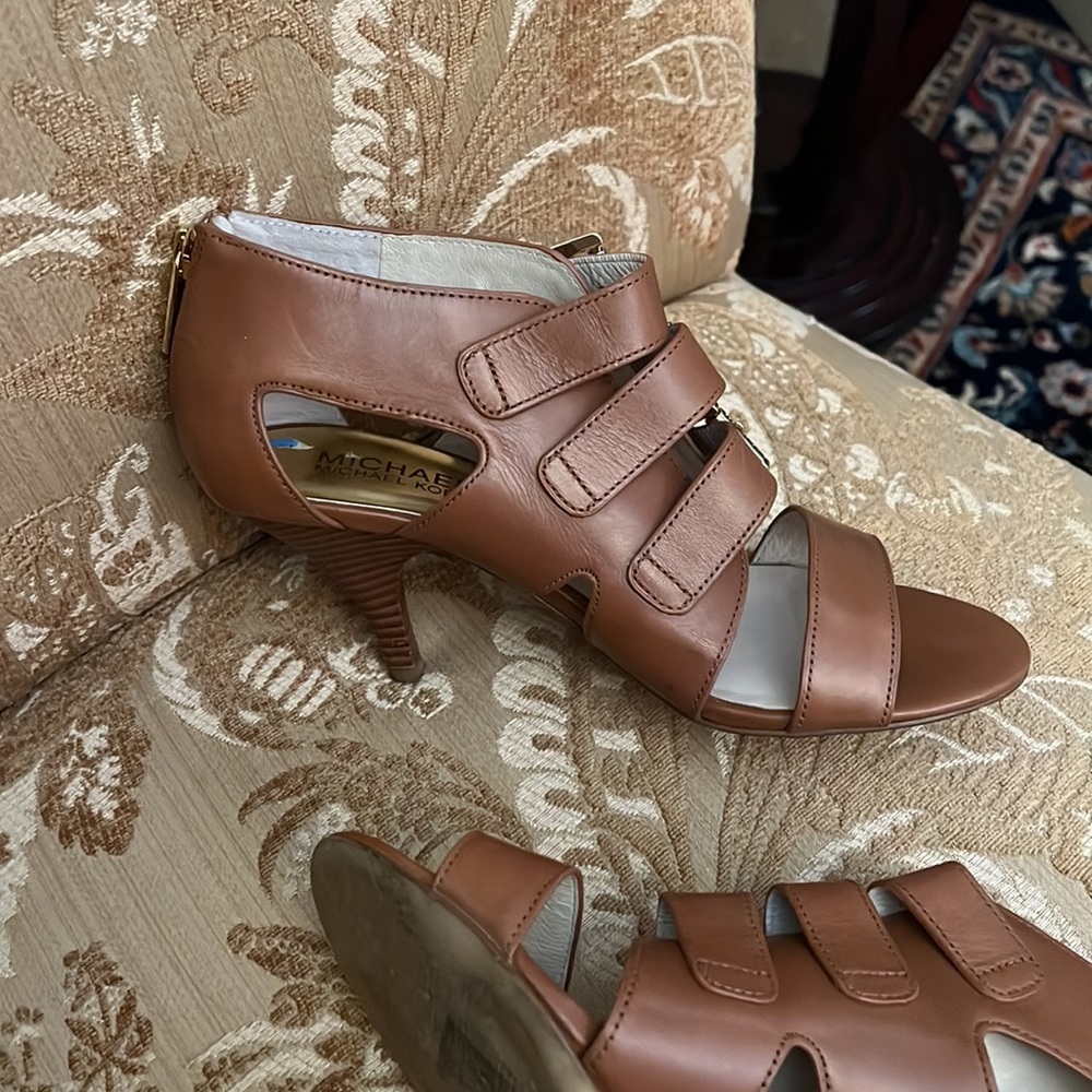 Michael Kors Sandals - Picture 4 of 4